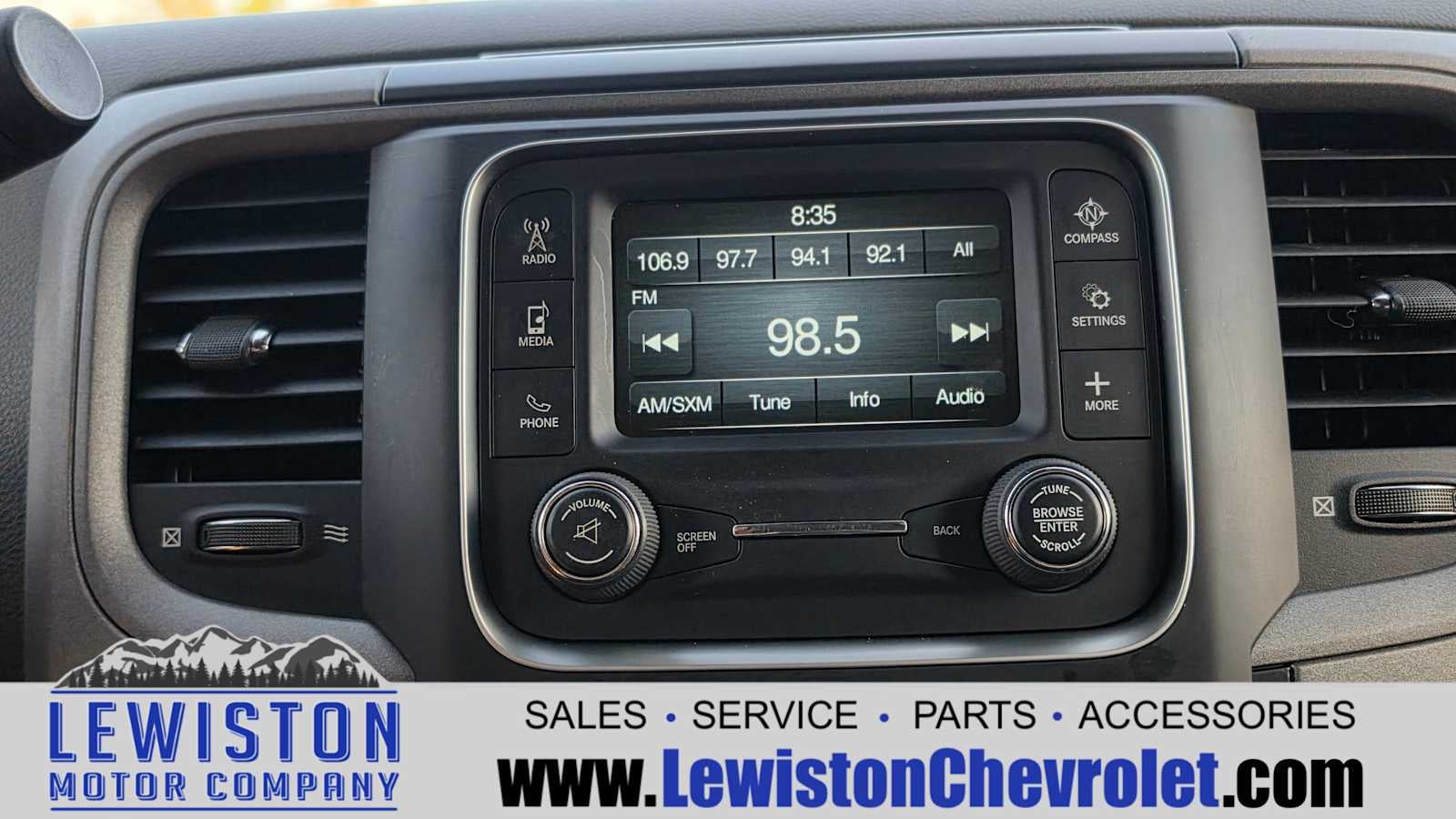 2018 RAM 3500 Tradesman Crew Cab 4x4 6'4" Box