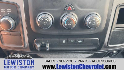 2018 RAM 3500 Tradesman Crew Cab 4x4 6'4" Box
