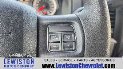 2018 RAM 3500 Tradesman Crew Cab 4x4 6'4" Box