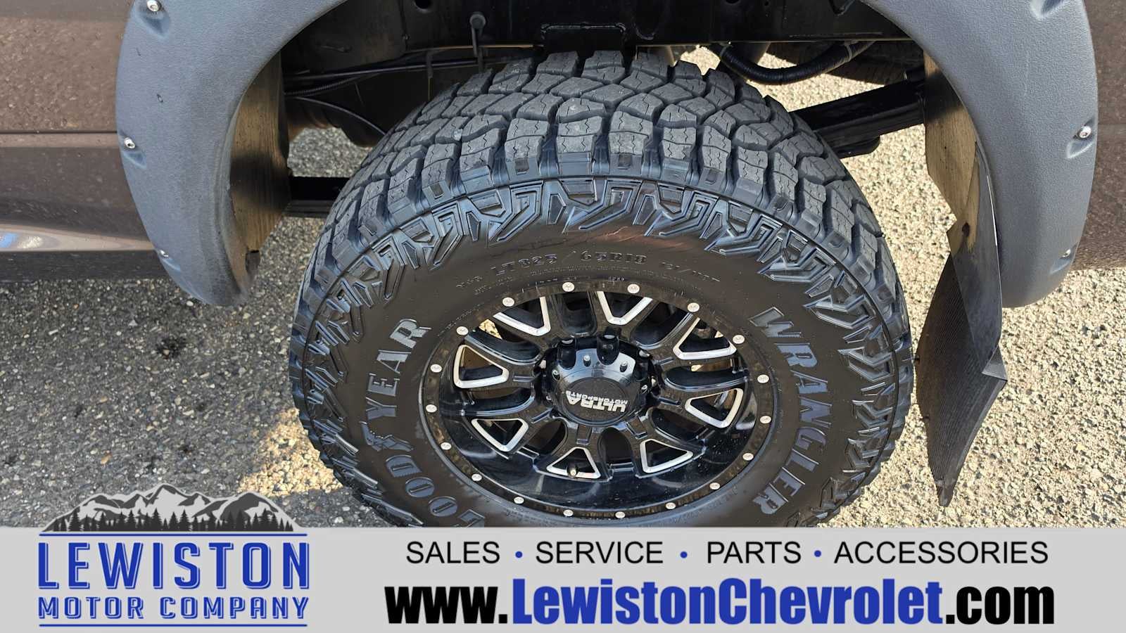 2018 RAM 3500 Tradesman Crew Cab 4x4 6'4" Box