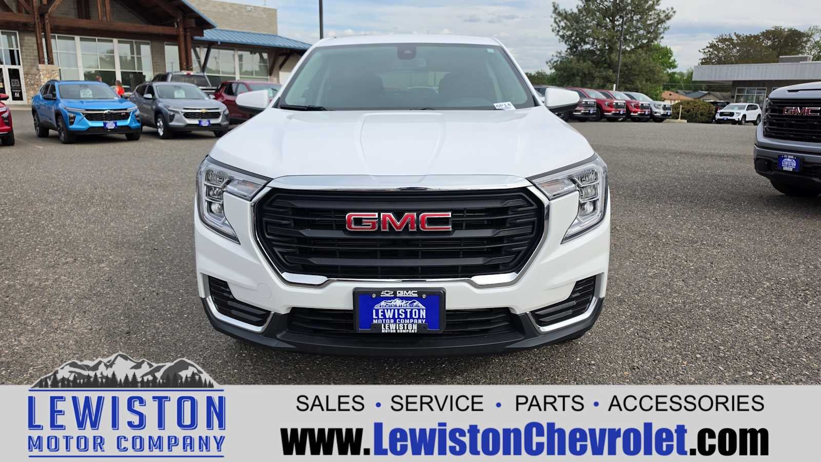 2024 GMC Terrain SLE
