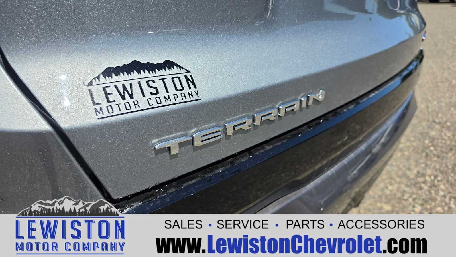 2026 GMC Terrain AT4