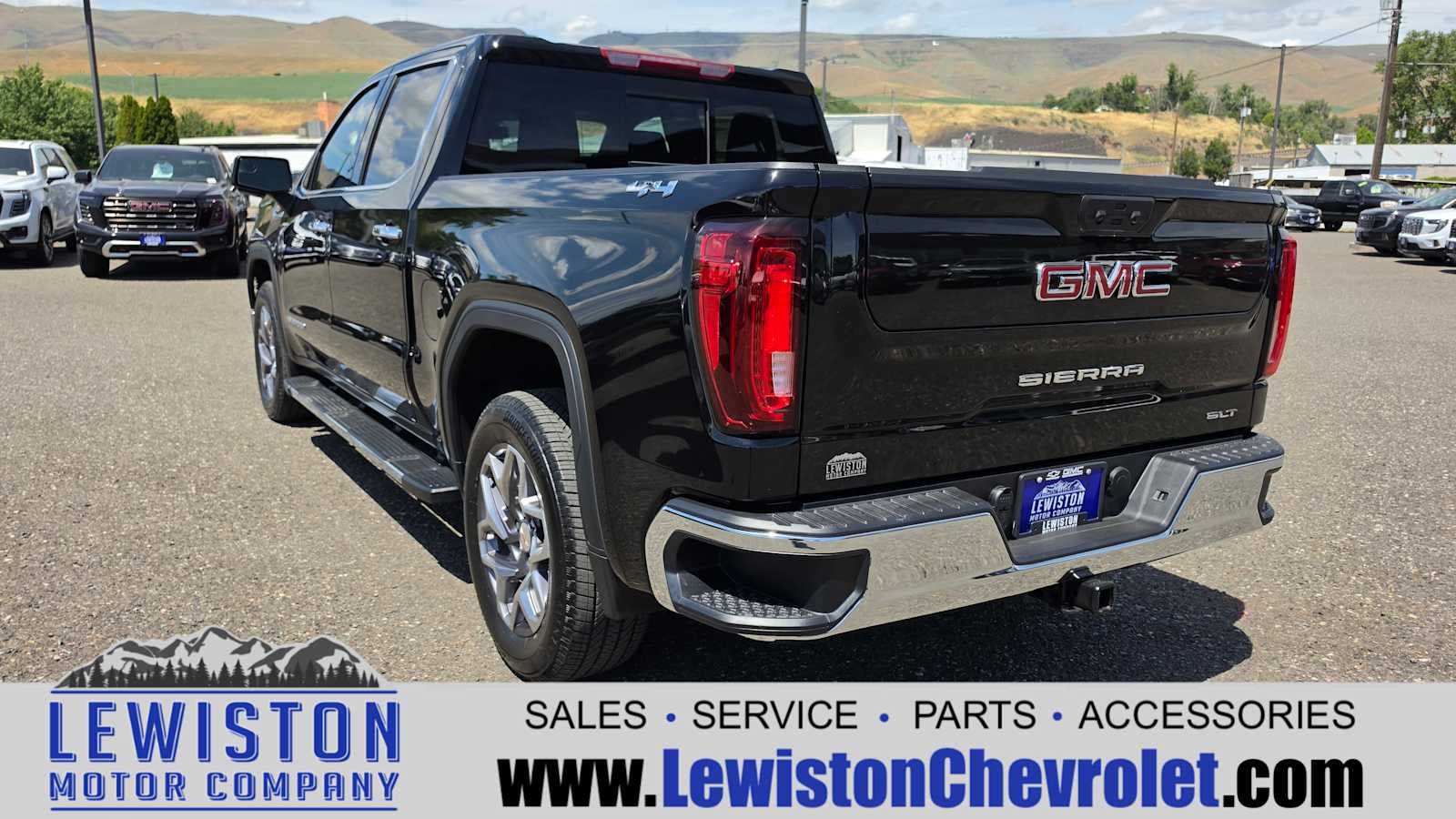 2026 GMC Sierra 1500 SLT