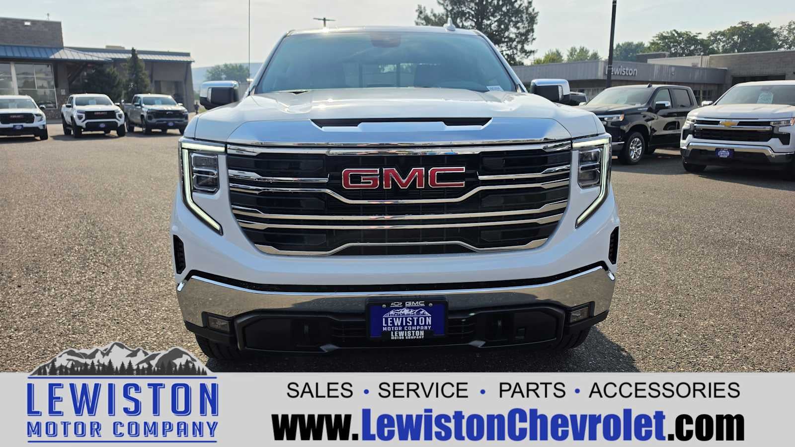 2026 GMC Sierra 1500 SLT