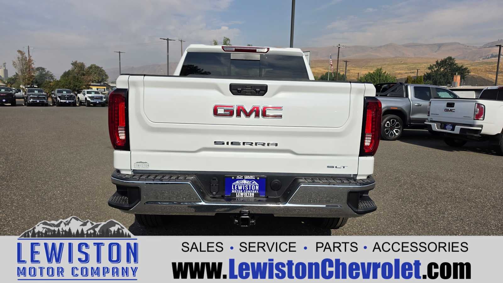 2026 GMC Sierra 1500 SLT