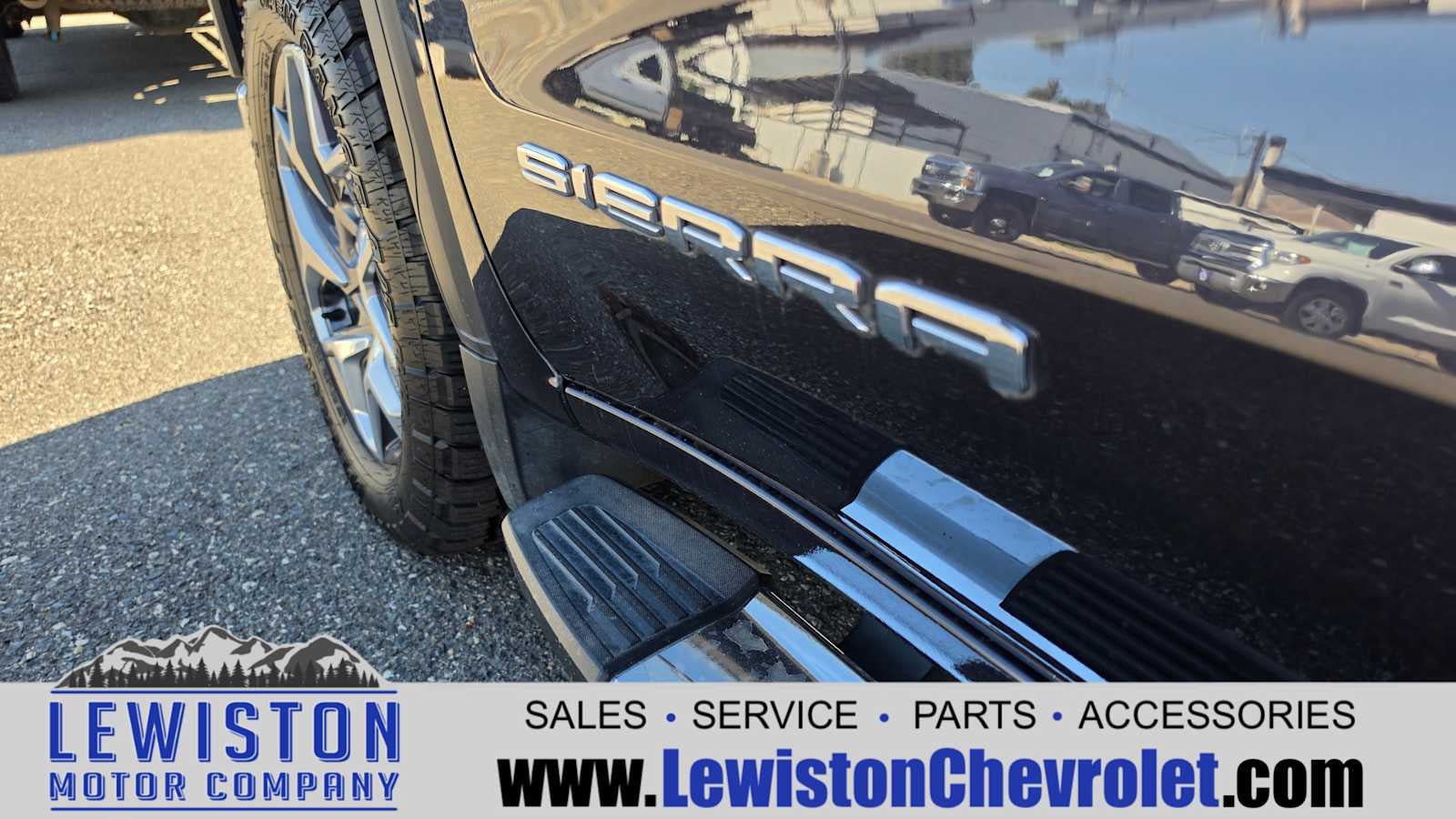2023 GMC Sierra 1500 SLT