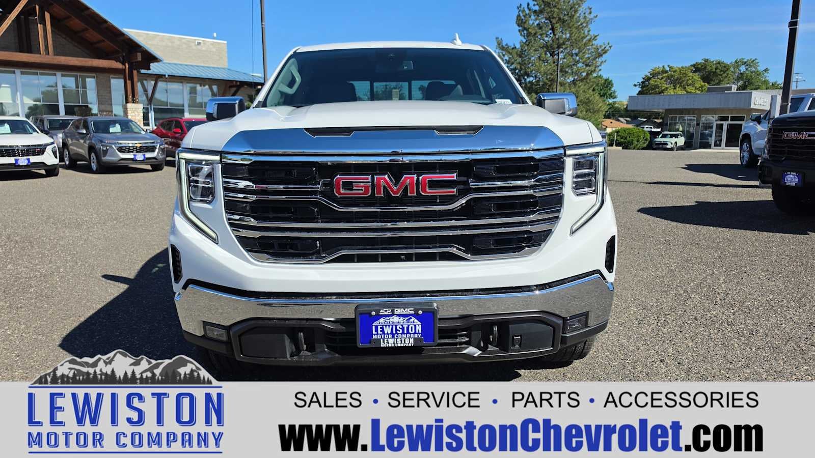 2026 GMC Sierra 1500 SLT