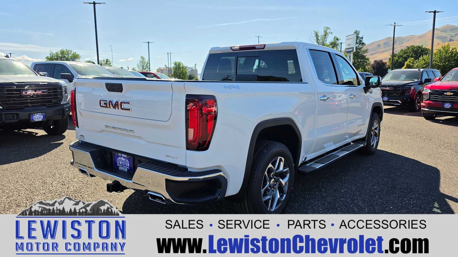 2026 GMC Sierra 1500 SLT