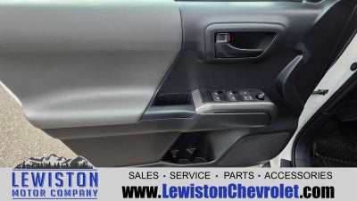 2022 Toyota Tacoma SR5 V6