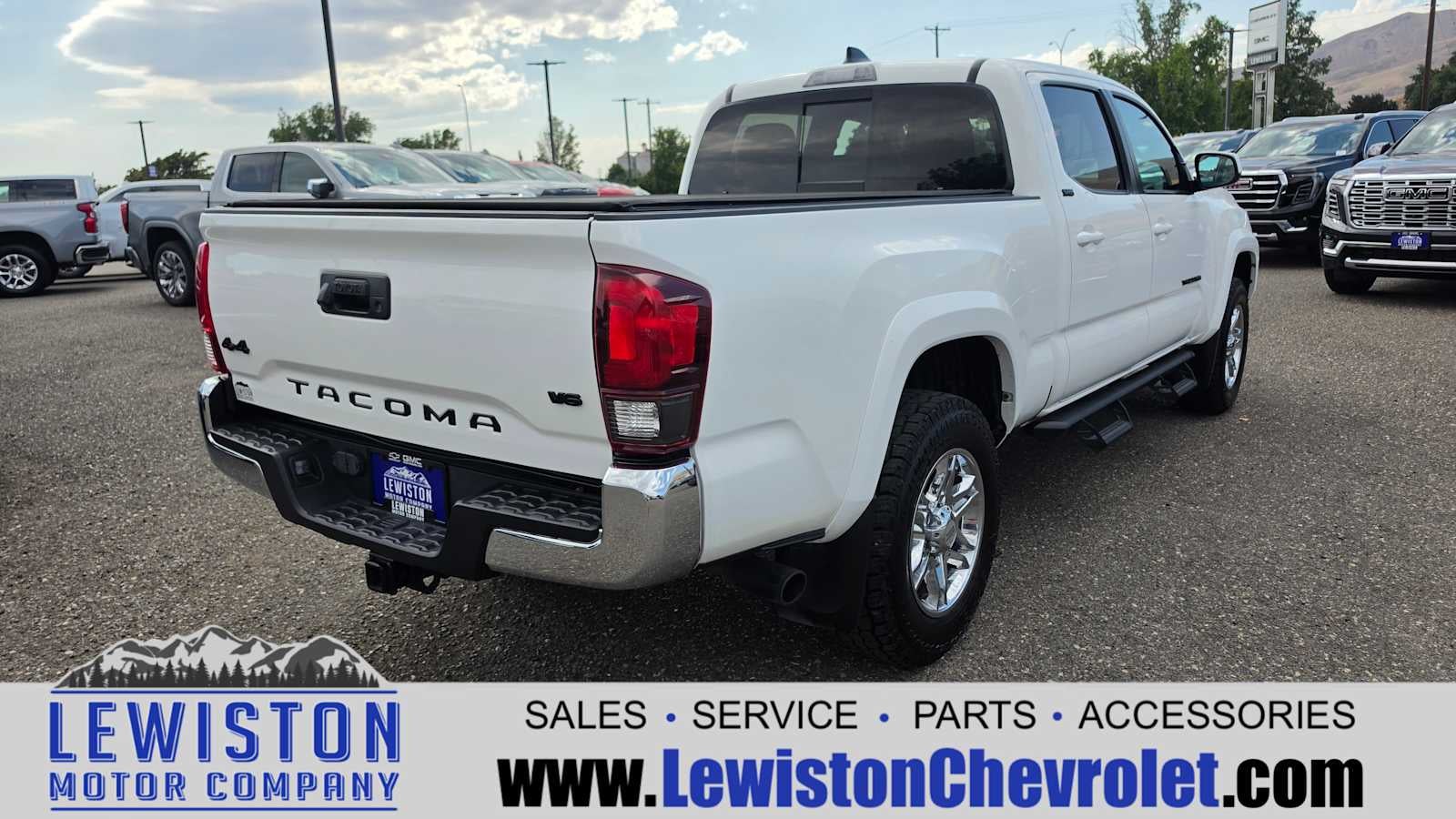 2022 Toyota Tacoma SR5 V6