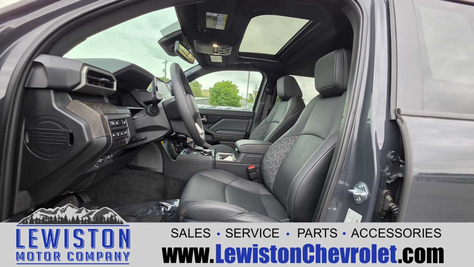 2024 Toyota Tacoma Hybrid Limited 4WD