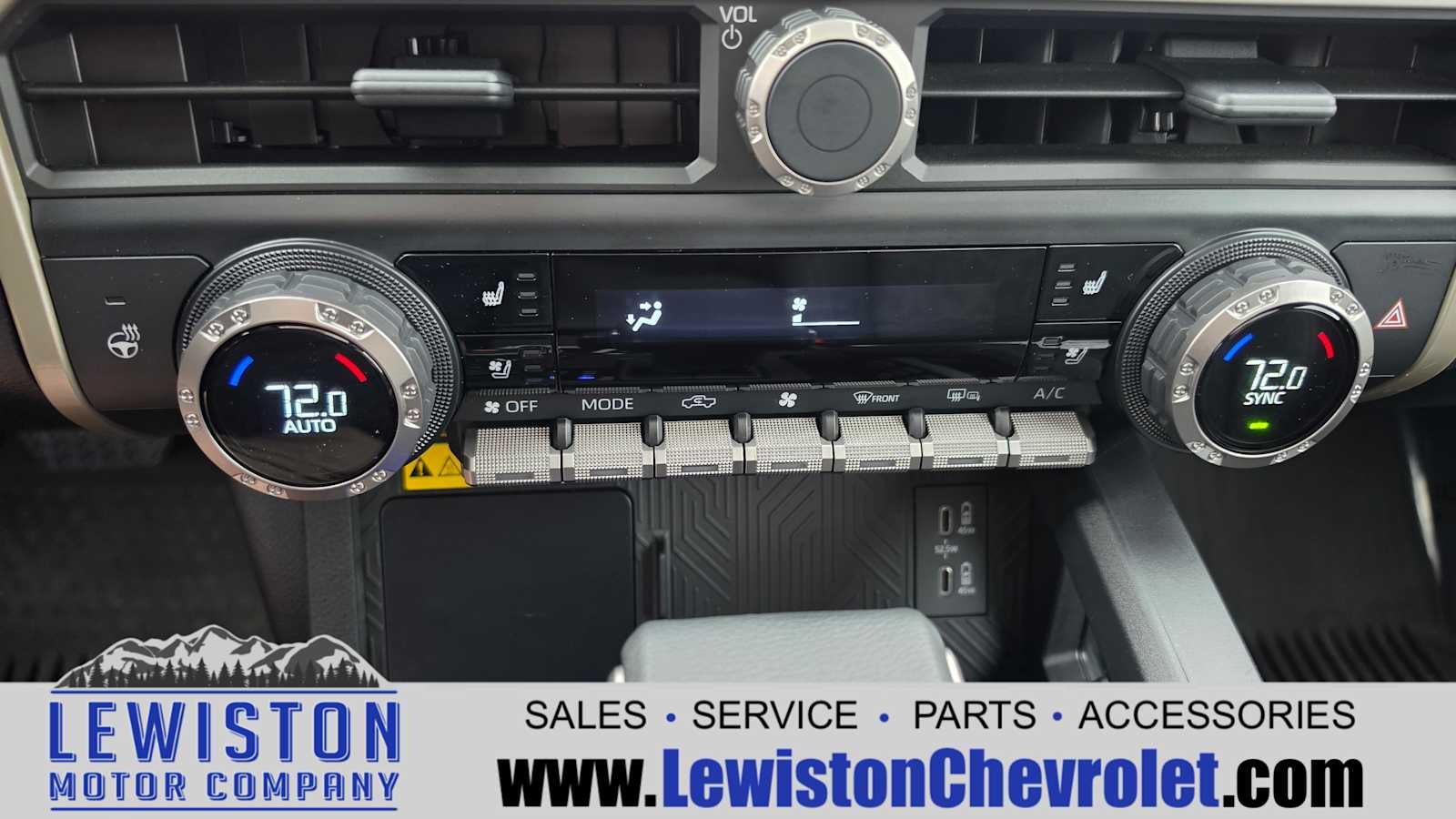 2024 Toyota Tacoma Hybrid Limited 4WD