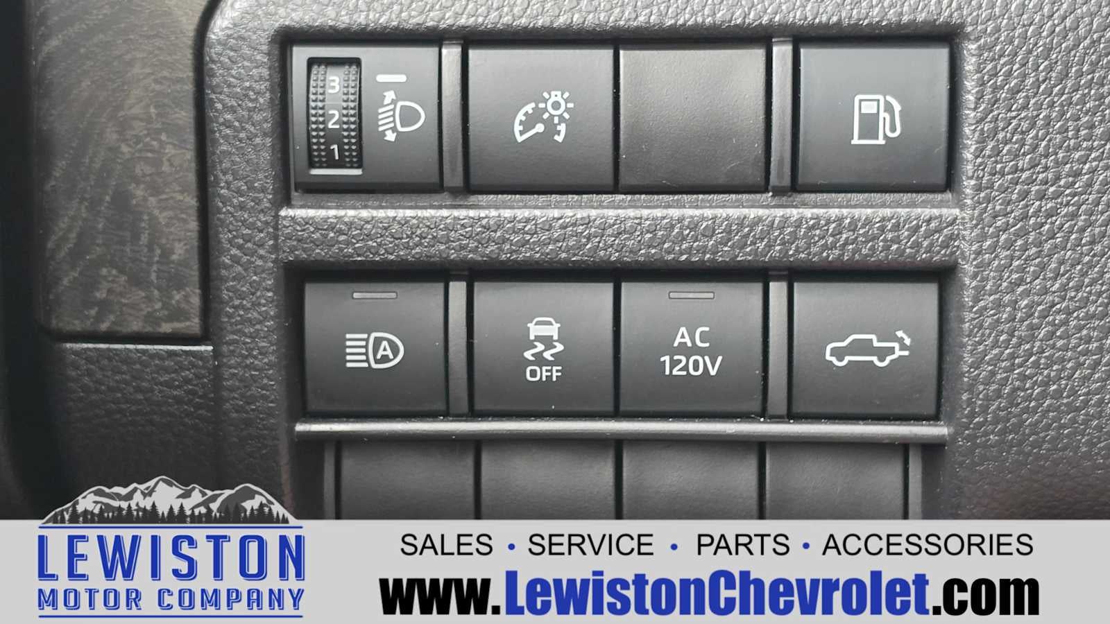 2024 Toyota Tacoma Hybrid Limited 4WD