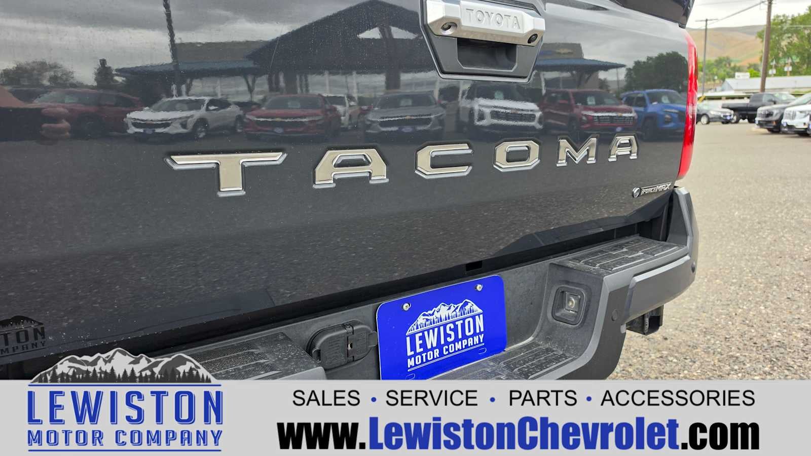 2024 Toyota Tacoma Hybrid Limited 4WD