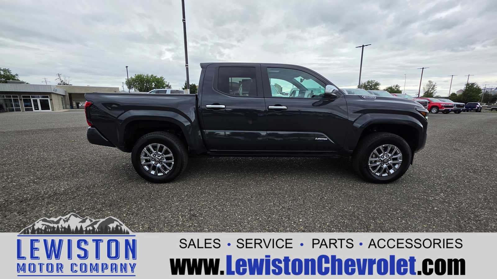 2024 Toyota Tacoma Hybrid Limited 4WD