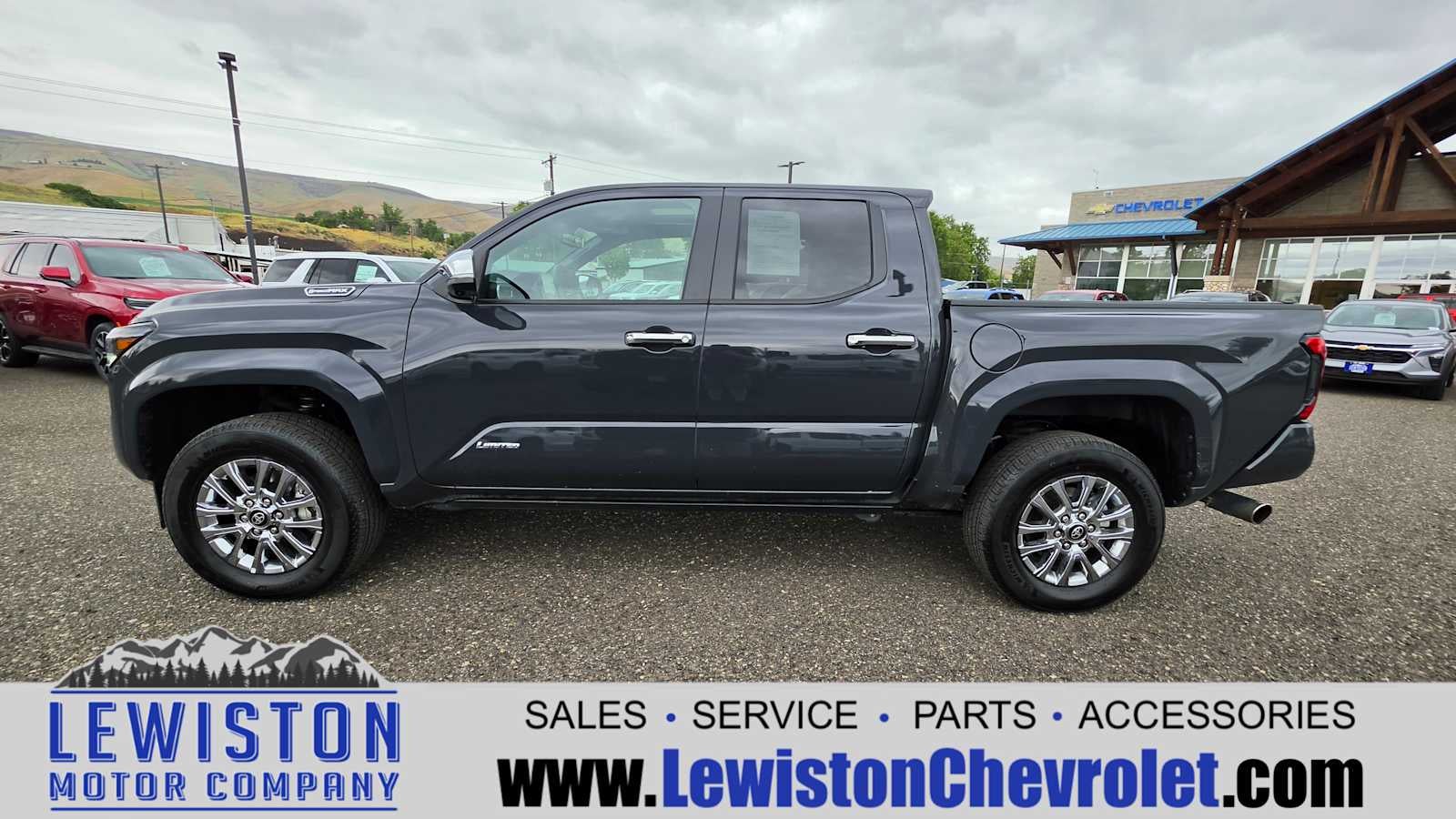 2024 Toyota Tacoma Hybrid Limited 4WD
