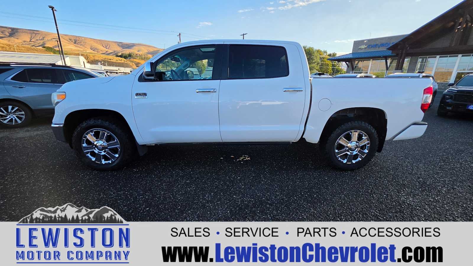2014 Toyota Tundra 4WD Truck Platinum