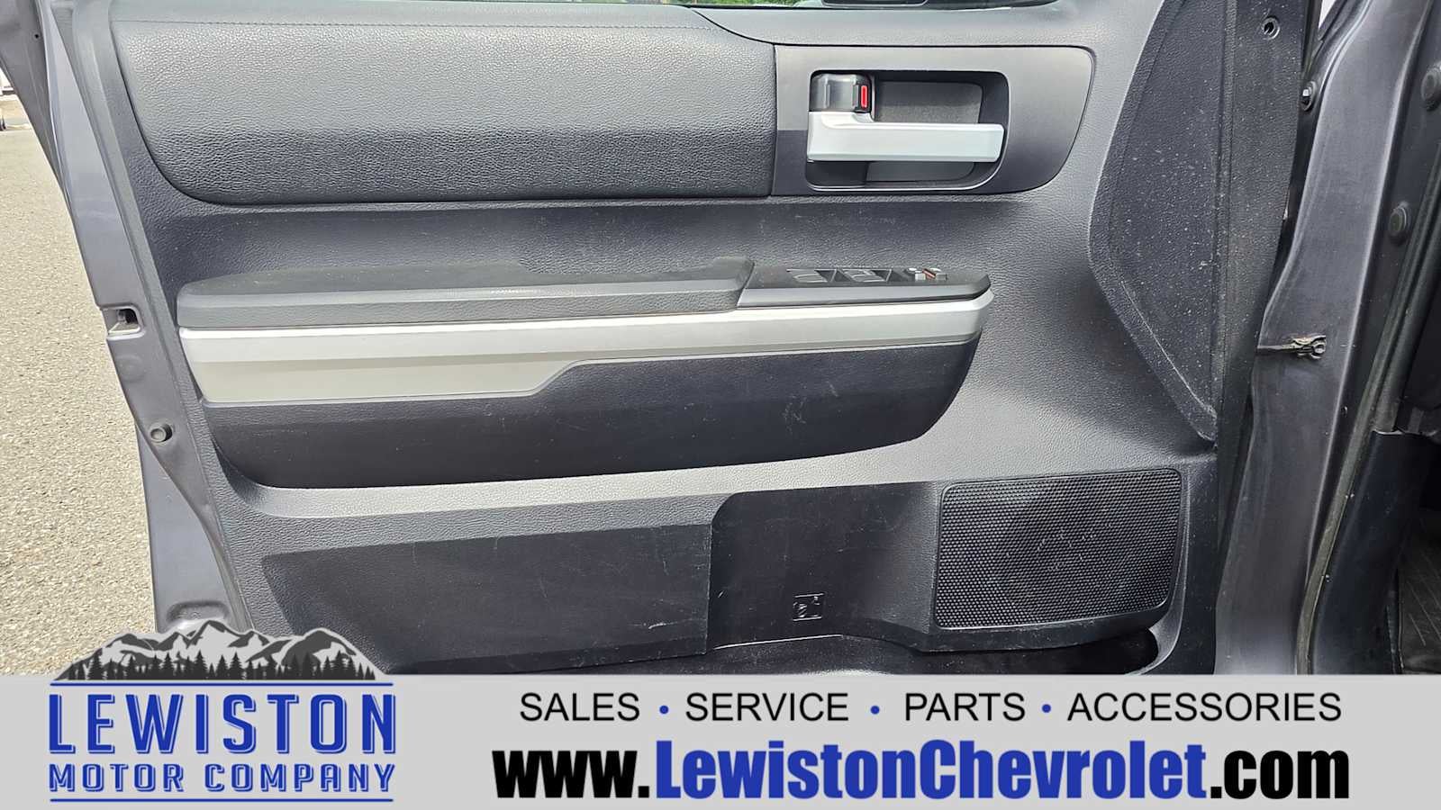 2014 Toyota Tundra SR5 5.7L V8