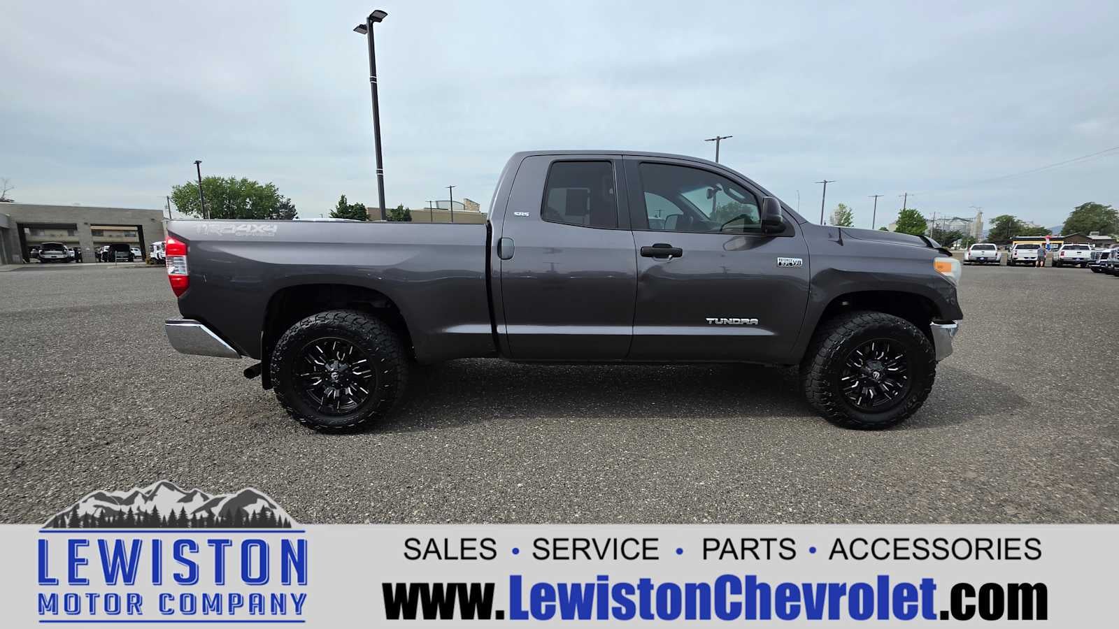 2014 Toyota Tundra SR5 5.7L V8