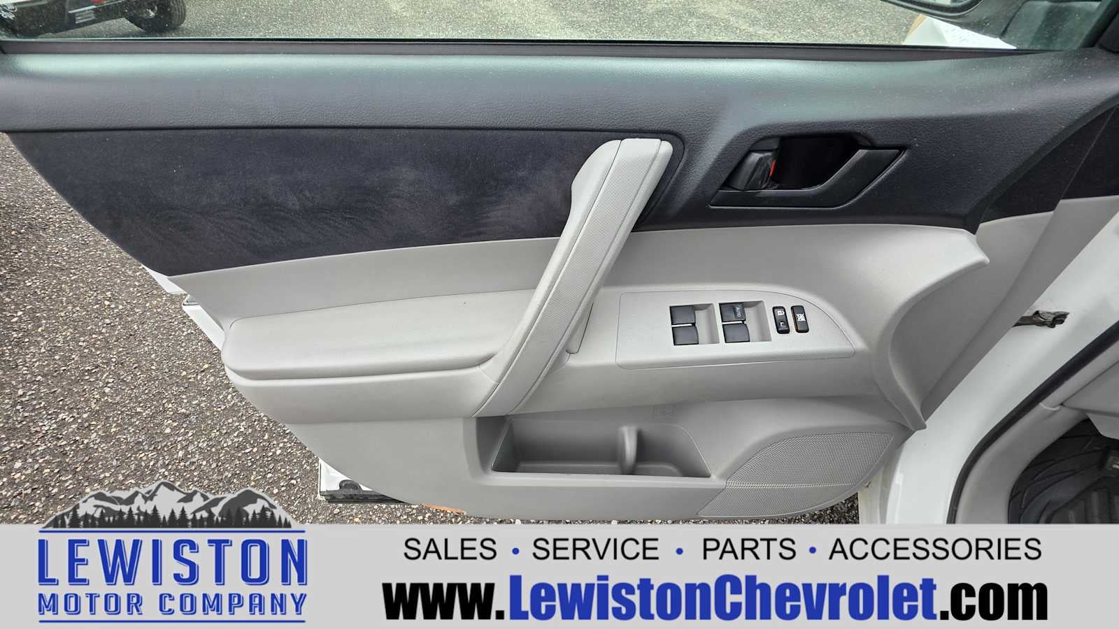2010 Toyota Highlander Base V6